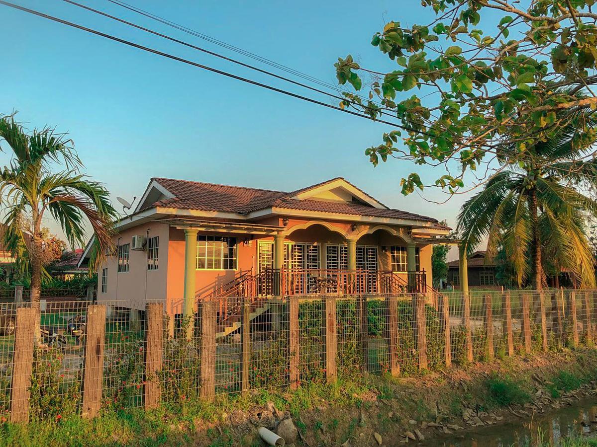 Abisabi Homestay Kangar Exterior photo